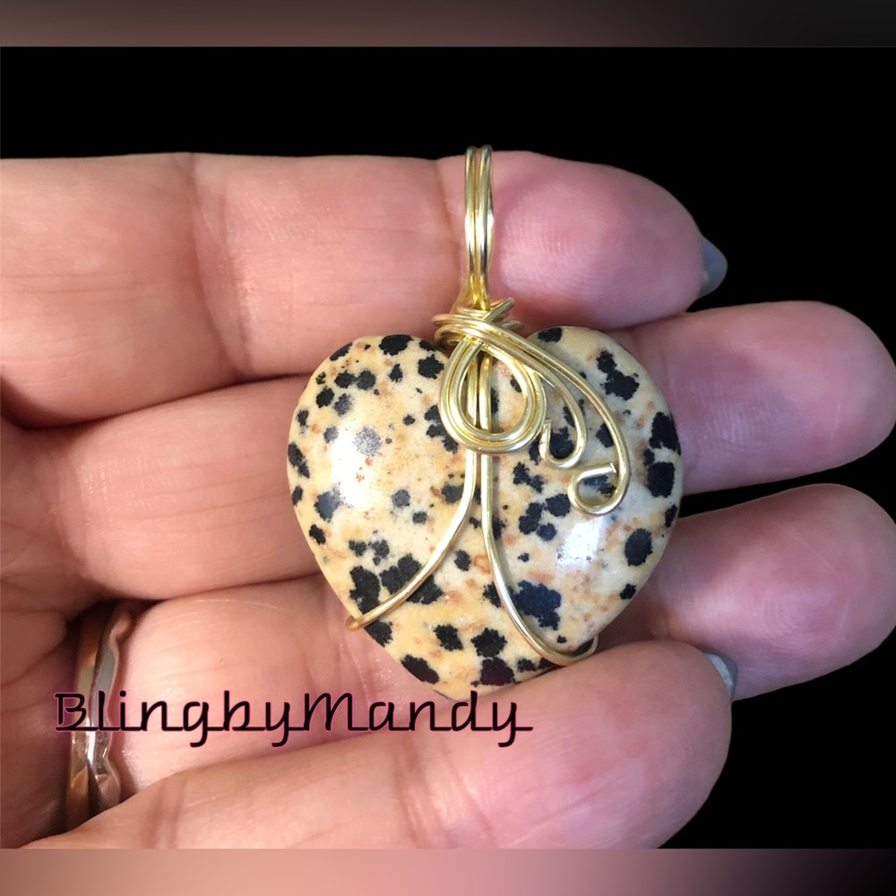 ❤️Dalmatian  Jasper puffy heart with cord